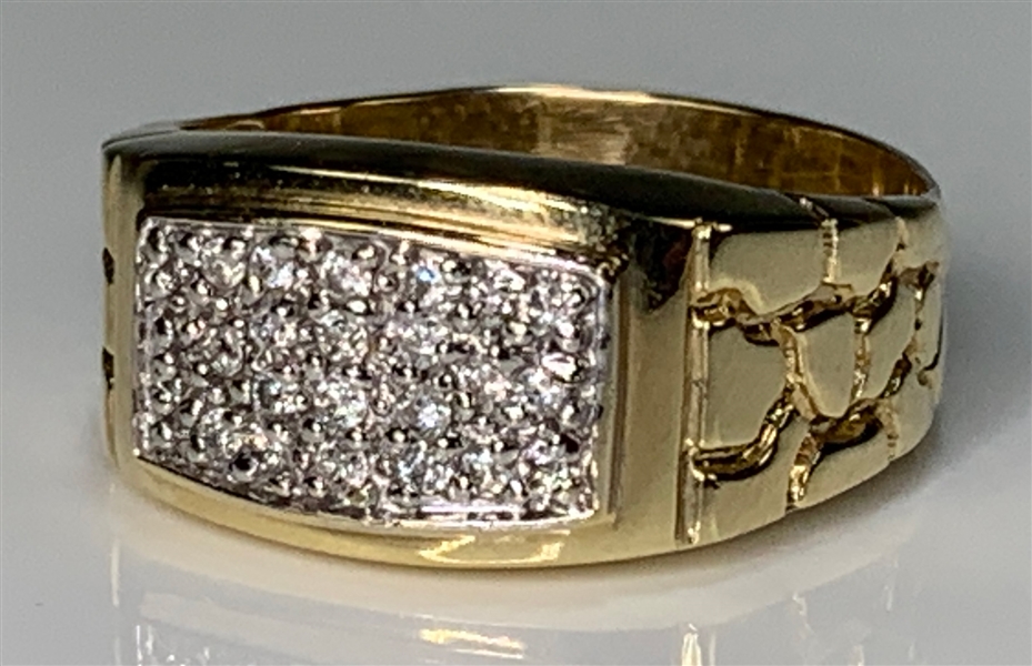 Elvis Presley Owned Gold Ring with 24 small Diamonds and Snakeskin Pattern – Gifted to His Bodyguard Sam Thompson