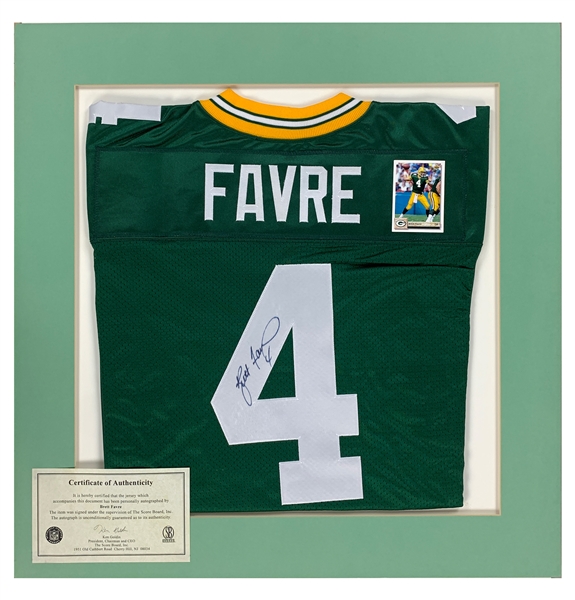 Brett Favre Signed Green Bay Packers Jersey in Matted Display (BAS)
