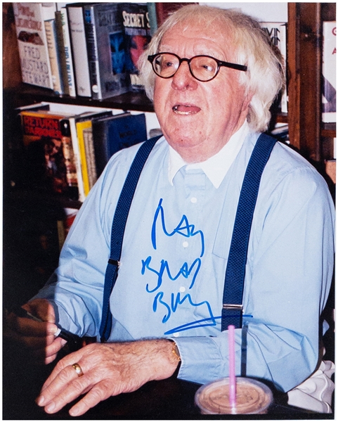 Ray Bradbury Signed 8 x 10 Photo – Legendary Sci-Fi Author (BAS)