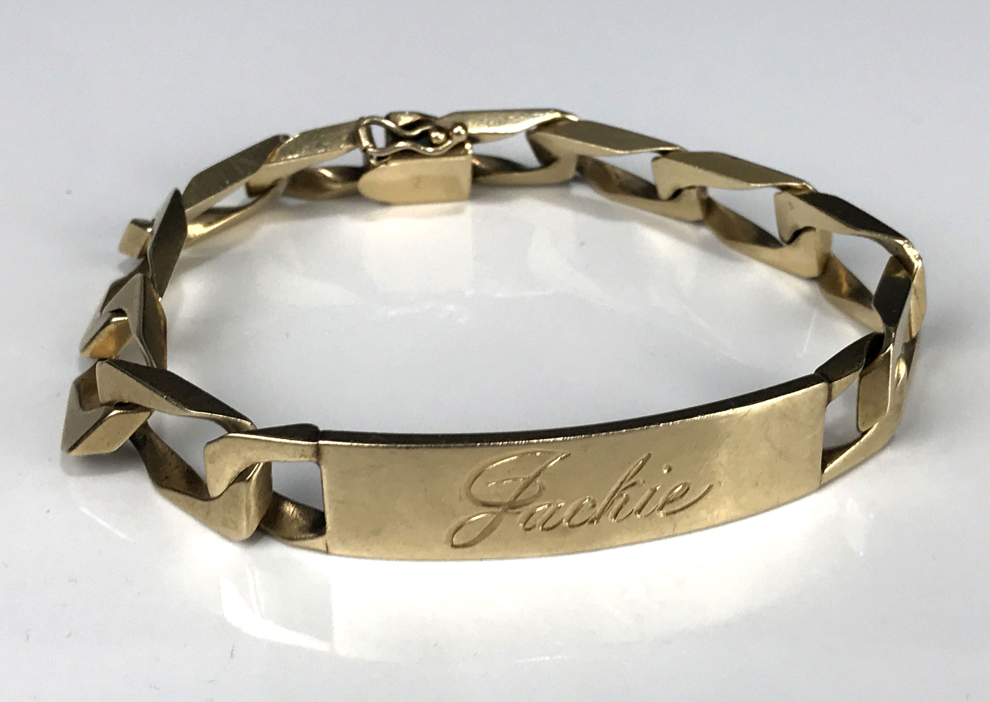 2 'Elvis' Signature Bracelets in silver and in gold 