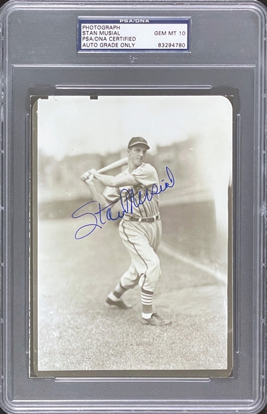 Stan Musial Signed George Burke 5 x 7 Photograph PSA/DNA GEM MINT 10 Encapsulated
