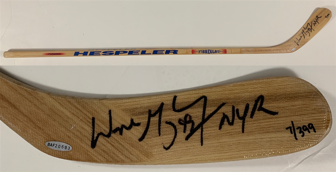 Wayne Gretzky Signed “Hespeler” Hockey Stick – Upper Deck Authenticated Limited Edtiion (7/399)