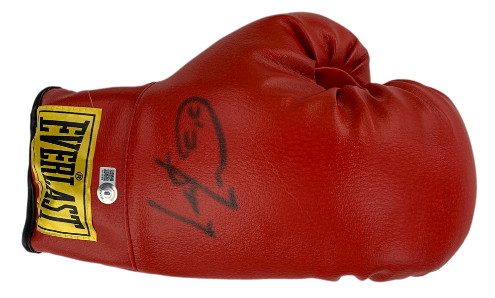 Lennox Lewis Signed Everlast Boxing Glove (BAS)