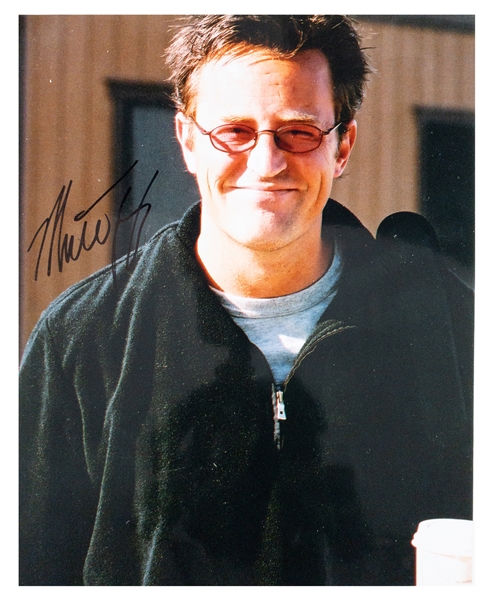 Matthew Perry Signed 8 x 10 Photo – "Chandler" From <em>Friends</em> (BAS)