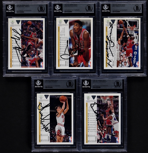 1991-92 Upper Deck #44 Michael Jordan Signed Card PLUS Scottie Pippen, John Paxson, Bill Cartwright and Horace Grant Signed Cards! The Whole Starting Lineup From The Bulls First NBA Title