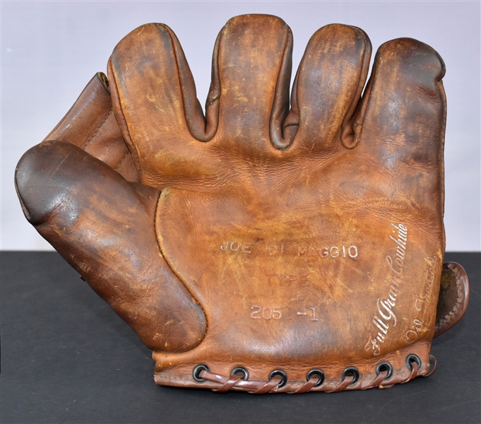 1940s Joe DiMaggio Store Model Glove "MODEL 2051-1"