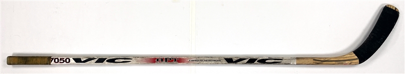 1996-97 Chicagp Blackhawks Team Signed Brent Sutter Game Used Hockey Stick