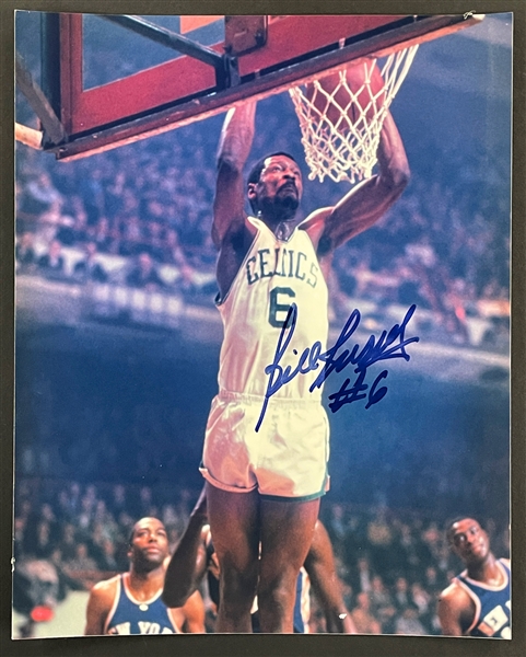 Bill Russell Signed 8x10 Photo (Beckett)