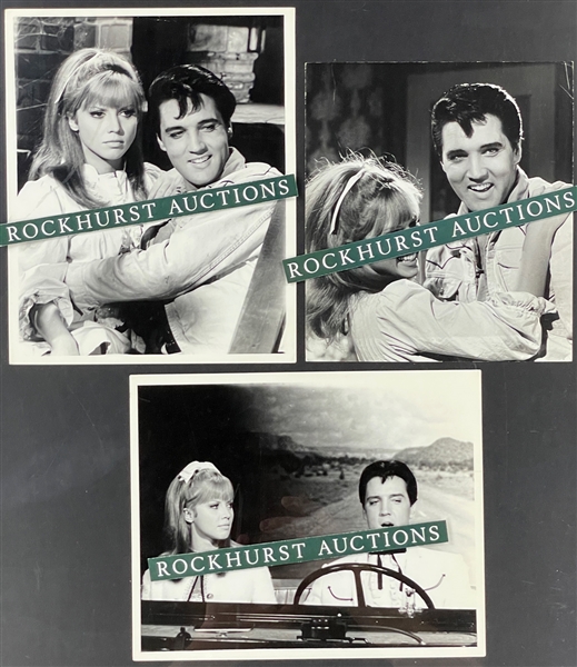 1965 Elvis Presley Three Original News Photographs on Set of <em>Tickle Me</em> from <em>Modern Screen</em> Magazine