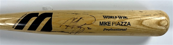 Mike Piazza Los Angeles Dodgers Signed 1996-98 Mizuno Game Used Bat Acquired by Teammate Juan Castro (Beckett Authentic)