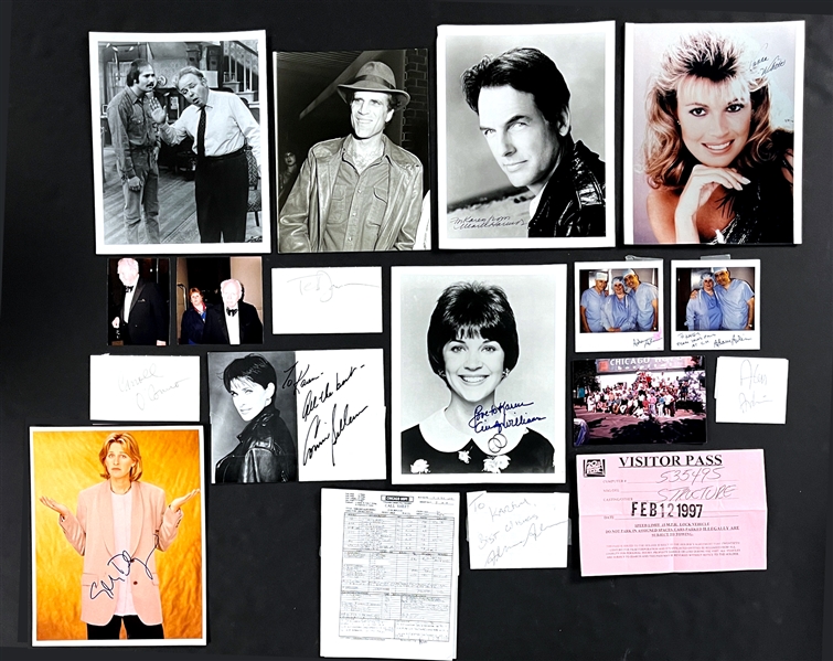 TV Actors and Actresses Signed Photo and Index Cards Collection (21) (Beckett Authentic)