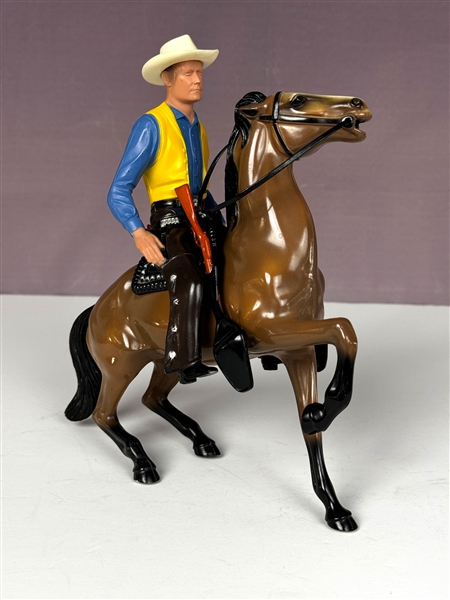 1960s "Gil Favor" <em>Rawhide</em>  Western Hartland Statue - Incl. Complete Accessories