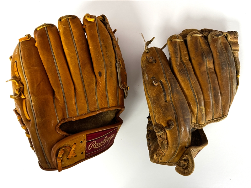 Mickey Mantle Rawlings Store Model Glove Pair (2) 