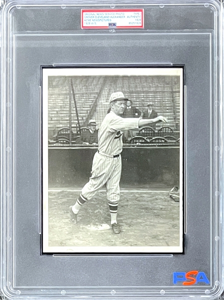 1928 World Series Grover Cleveland Alexander Type I Orig. News Service Photo (PSA/DNA Encapsulated)