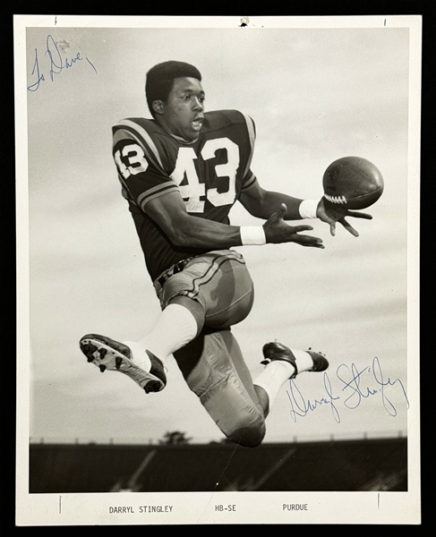 Darryl Stingley Signed Purdue University 8x10 Photo (Beckett Authentic)