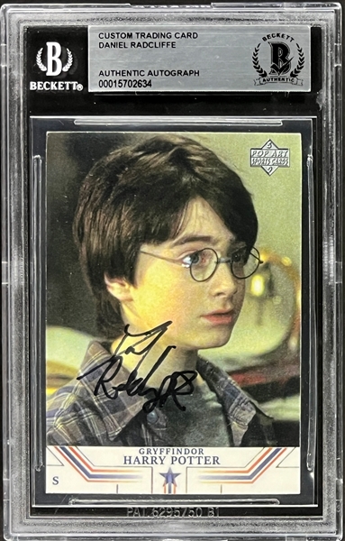 Daniel Radcliffe Signed <em>Harry Potter</em> Trading Card (Beckett Encapsulated)