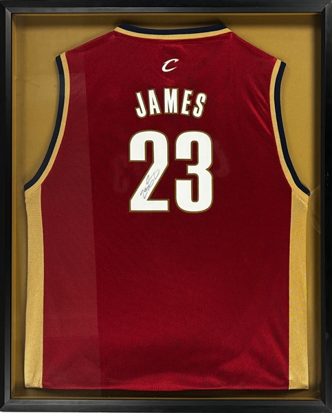 2007 LeBron James Signed Cleveland Cavaliers #23 Jersey Upper Deck Authenticated