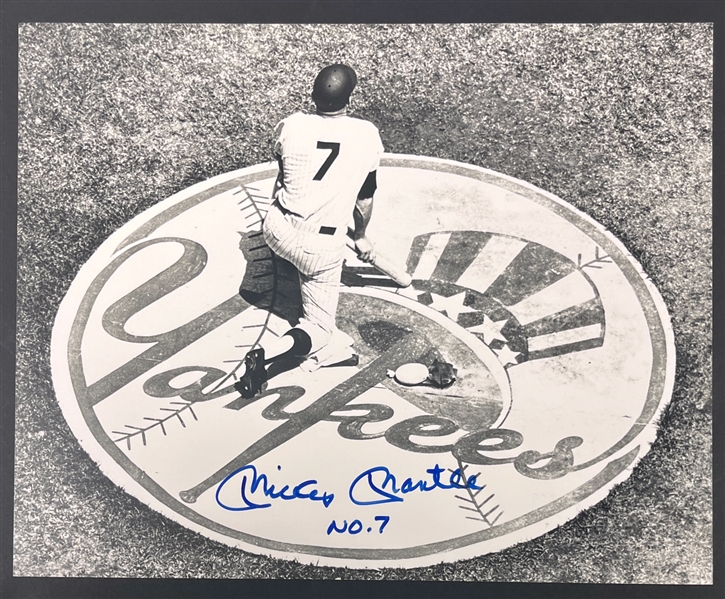 Mickey Mantle Signed 8x10 Photo (Beckett Authentic)