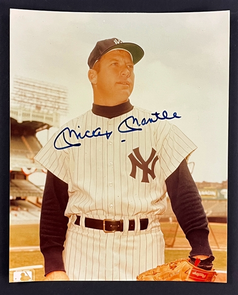 Mickey Mantle Signed 8x10 Photo (Beckett Authentic)