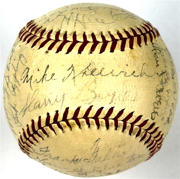 1938 Chicago White Sox Team Signed Baseball (26 Signatures) Incl. Luke Appling and Ted Lyons (Beckett Authentic)