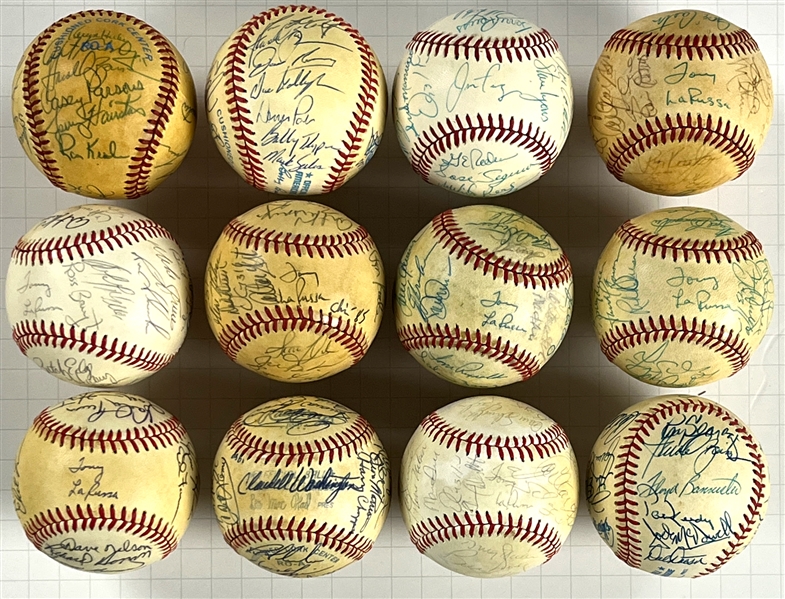 1980-89 Chicago White Sox Team Signed Baseballs (16) (Beckett Authentic)