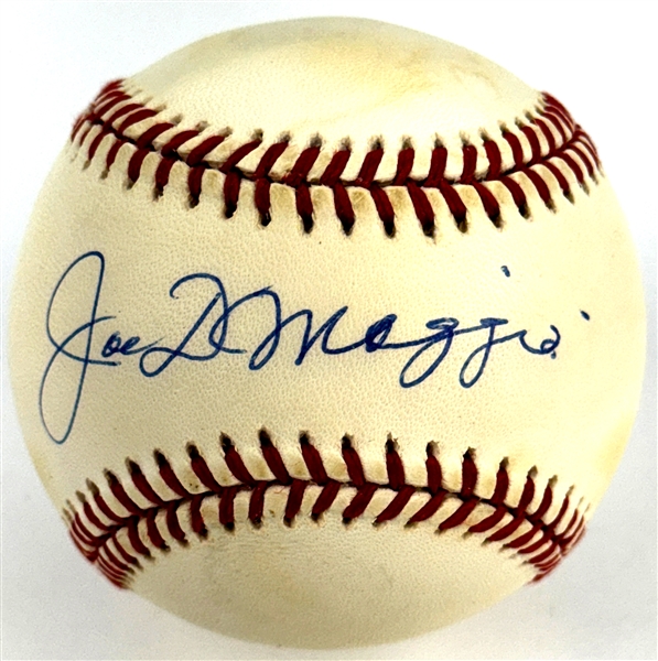 Joe DiMaggio Single Signed Baseball (Beckett Authentic)