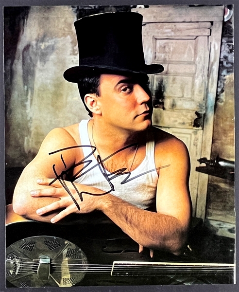 Dave Matthews Signed <em>Rolling Stone</em> Magazine Cover and Page (2) (Beckett Authentic)