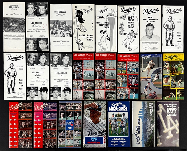 1960-2003 Los Angeles Dodgers Media Guide Collection (43)